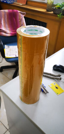 得力(deli)高品质米黄色封箱胶带打包宽胶带 60mm*100y*50μm(91.4m/卷) 6卷装 办公用品 质量好，不错的