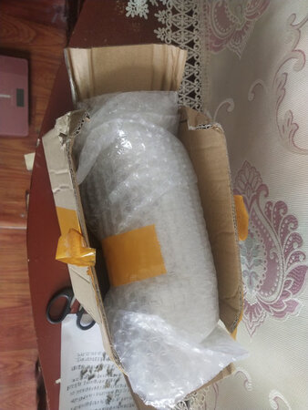 这个防晒霜和防晒喷雾用着都不错，防晒效果不错的，脸上涂了不油腻很清爽，对皮肤也没什么刺激，挺好用，用完了还会回购的，在西藏紫外线很强需要这样的防晒效果好的防晒霜和防晒喷雾，喜欢。