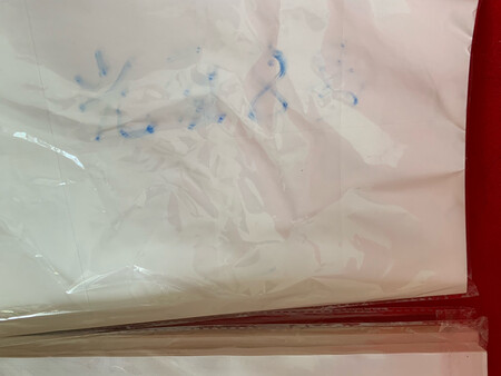 产品质感：好
厚薄程度：好
尺寸大小：好
产品设计：不错
其他特色：合适