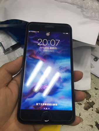 神速啊，原屏又便宜，很好！百分之百推荐！！！！
