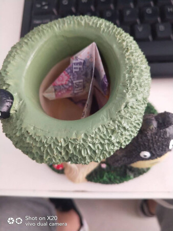 非常精致的小笔筒。细节满满.