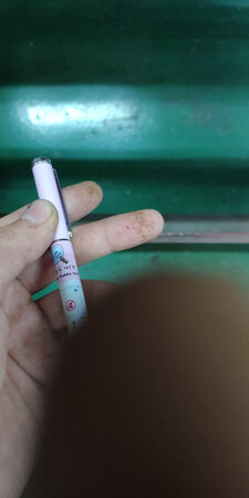 做工质感：钢笔帽都是扁的，我也很无奈啊，差差差