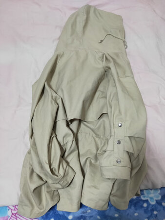衣服质量很好，穿上正合适，很洋气，朋友都是很好看。