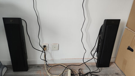 音质很不错 高音中音层次丰富 低音略想不足 总体来说作为电视机外接设备够了