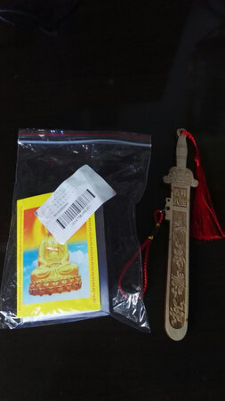 京东发货快，桃木剑造型好。给小孙买的，有開光證明，确保小孙平安，以消灾免難，逢凶化吉，祈佛祖保佑。快快乐乐的一成长！