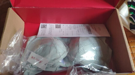 一下买了四件爱慕的无钢托内衣，虽然无钢托，但是聚拢效果都很好，穿着也舒服，还是得买大牌子，差别挺大的
