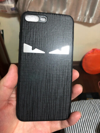 做工质感：方方正正的真的挺不错
触摸手感：挺喜欢的，真挺不错，