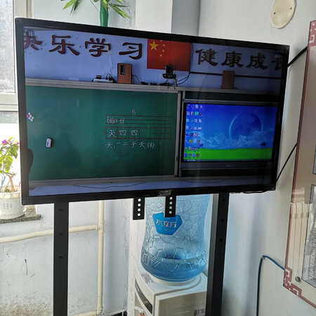 视频效果：非常清晰，超清1080p，亲自测试，画质保真
外形外观：外观新颖，稳重大方
系统体验：整体系统正在上线，双师课堂整体部署，稳定可录制
通话效果：双师课堂，多教室同时互通，流畅不卡顿
其他特色：项目保障到位，技术能力强悍，全程服务???