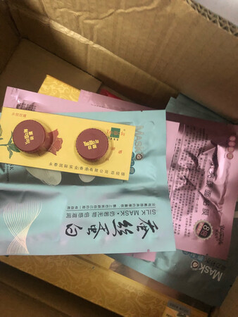 已经是第五次回购了，真的有效果，生完孩子额头长了一块斑，用了这个斑掉了