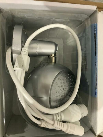 今天安装成功，效果非常满意，一个摄像头就可以看请家里全部画面，而且图像清晰，还能巡航，对讲，监听，声音听的也清晰，价格也不贵，简单方便