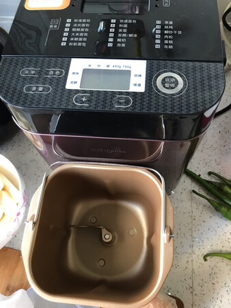 机型挺好看的，还没用，感觉功能挺多的，希望能经用……