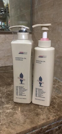 阿道夫挺好用的，香香的，还送了很多赠品