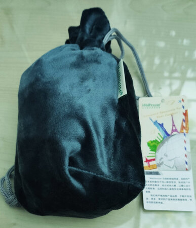 质量还可以，携带方便，性价比高