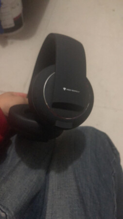 不错不错，不知道续航怎么样，音效挺好的，外观都是磨砂的，摸起来很舒服，看起来很高档