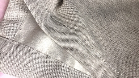 整体很不错，先去实体店看的，价格差别比较大，客服也很有耐心，很细致，布料也很不错，第一张是窗帘透光拍的，质量做工都很好，很棒的一次购物。