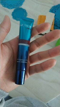 早晚一次，很不错，淡化黑眼圈，优秀~~~~~~~~~~~~~~~~~