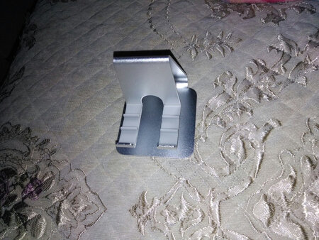 喜欢，这回看手机方便了许多呢