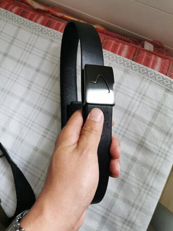 皮质很好，他的鞋子也不错