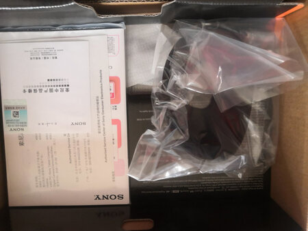 AX700非常棒，已经关注好久了，手感非常好，操作快捷，画质清晰，显示细腻，功能强大适用。刚购买，还没来得及仔细研究和使用，非常喜欢。