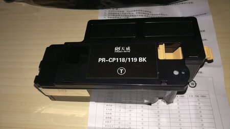 原装的墨粉太贵，这个比较便宜，带着试试看的想法买的。包装挺别致，外壳做工比原装的稍差，装上机器就识别了，打印了几次，效果不错，真的是物美价廉。
