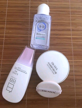 一直买韩束的，觉得还不错。