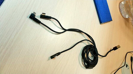 做工质感：相当不错
充电速度：挺快
正品率很高，绝对不亏这价钱