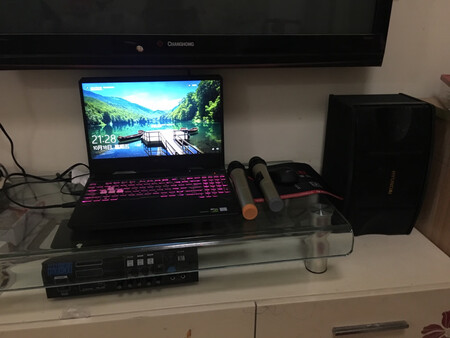 音量还是蛮大的，但是我们家电脑没得音频输出～只能链接电脑～如果能链接电视就好了～