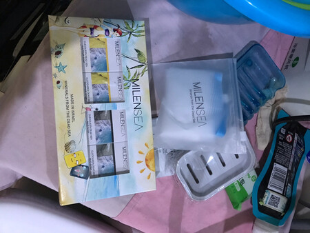 起了好多痘痘，希望能够有用，急啊