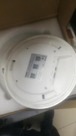 华三Mini A51-E 750M双频吸顶式无线AP 企业级，这正是我所需要的产品，信号覆盖广，稳定，用的放心。