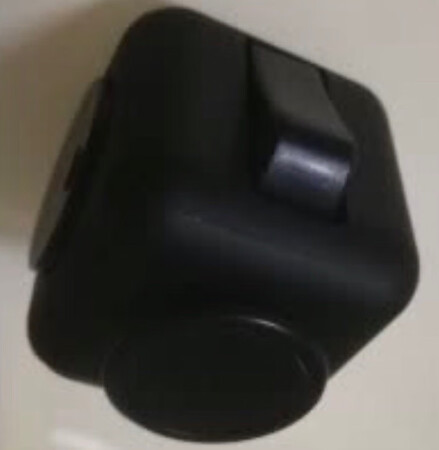 还可以吧，做工材质一般般