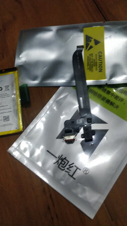 支持闪充，漂亮完美