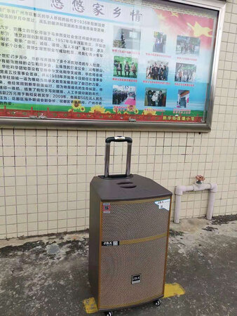 音响质量很好 声音够大 音质清晰 外观好看 携带方便 很满意！
