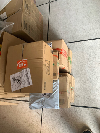 买了好多书籍这本送人..…