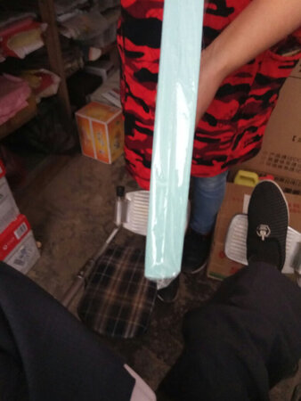 纸张品质：还没有用，但感觉还行，颜色有点偏绿。
纸张厚度：厚度还好
过机效果：沒试，等用了再评价