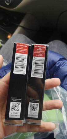 很滋润，颜色也很好看，想不到这么便宜，还这么好，