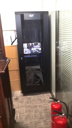 卖家很用心，专门来电询问尺寸是否拍错。到货后很惊喜，质量超好，果然是一分价钱一分货