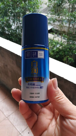 用了一段时间了，斑淡了不少、很满意的一次购物！