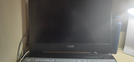 运行速度：慢
画面品质：高
跑分评测：一般
游戏效果：卡