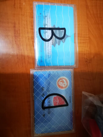 凑单买的，跟图片不一样。太丑了，大字母。