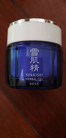 大品牌，冬季补水效果好，配合系列产品用，京东自营值得信赖
