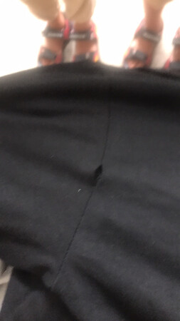 衣服味太重了，不过穿上还行。