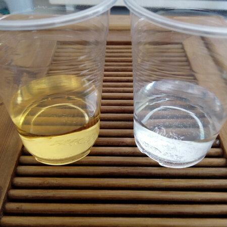 小型自来水过滤器（7吋），配件齐全，安装方便，家里的自来水本来就很干净，再过滤，除余氯，用水更放心。