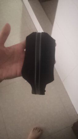 个子小小的，没想到可以装上手机，挺好的