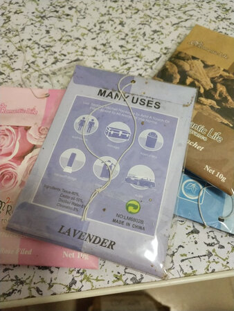 香味太浓了，而且有一包都漏出来了