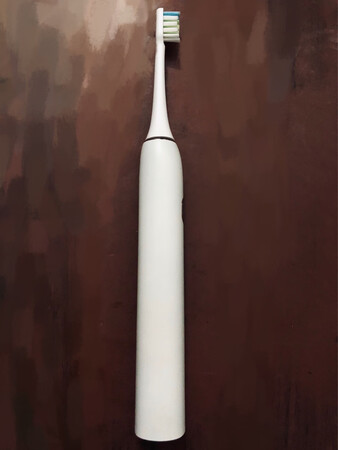 以前买了一个黑的一个白的，白的那个用了一年半，按钮有点按不下去了，所以就买个新的，但愿这个不会有同样的问题