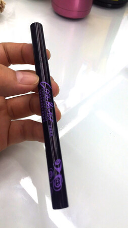 很好用，比较喜欢的一套，用起来很舒适，上妆也容易，不晕妆，卸妆也简单，赞赞