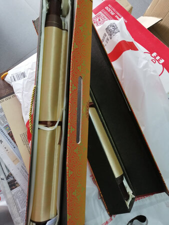 总觉得挺好的，伟龙这个牌子的礼品性价比很高，一直购买用来送外国友人。京东的物流也很快。