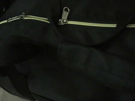 基本满意，大小合适，实用，就是有些味道，散了几天好多了。