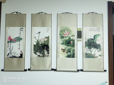 装饰效果不错，画面唯美，画风传统自然，寓意很美，四幅画组合起来效果不错，而且，卖家的售价很亲民。