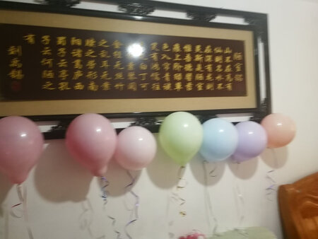 双层球很漂亮，充气好了很有感觉